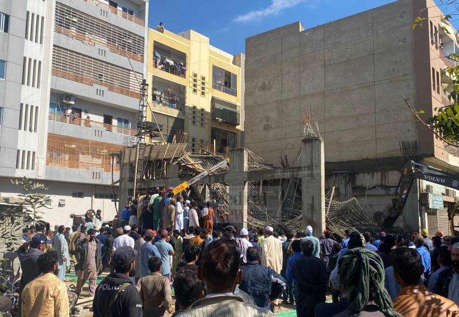 One dead, many injured as building collapsed in Karachi