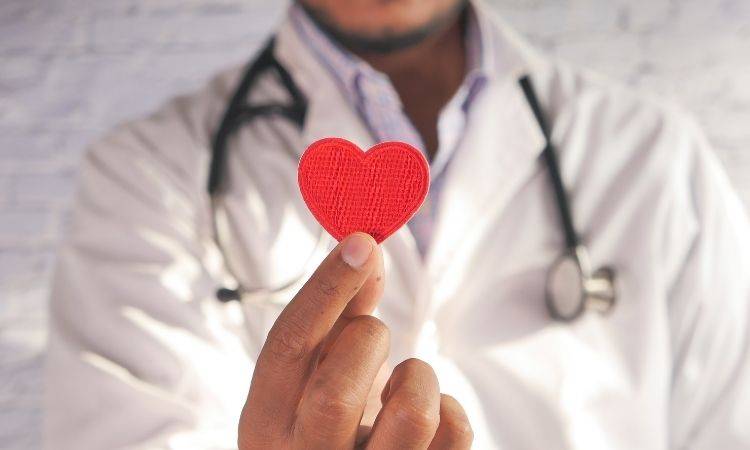 Pakistan aims to bestow civil awards to health professionals