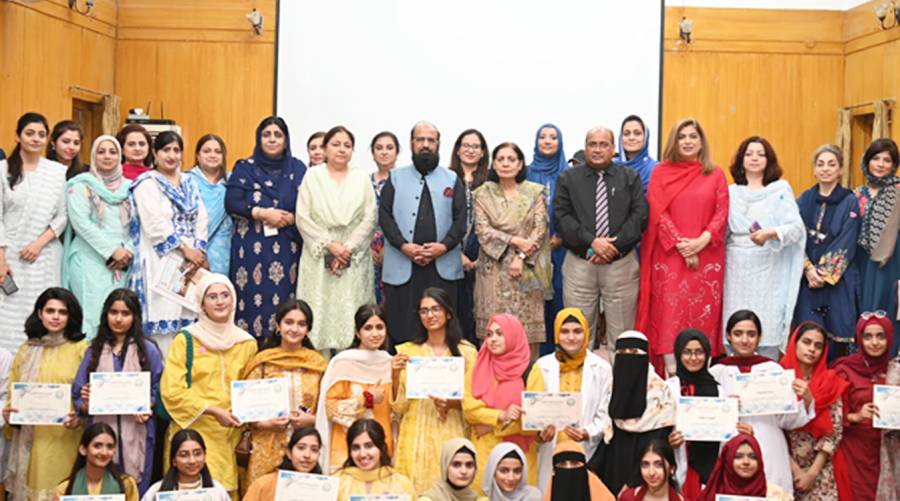 FJMU marks World Anatomy Day with exhibition of students’ works 