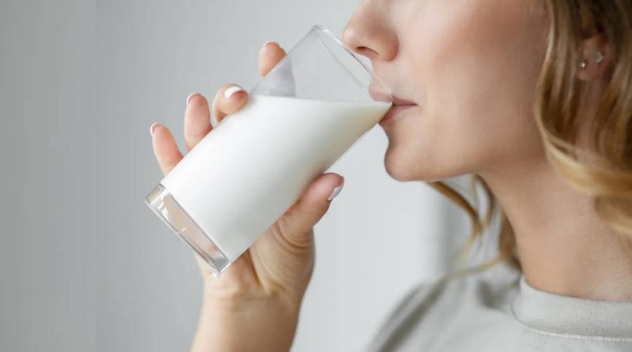 Beware ladies! drinking regular milk could be harming your heart