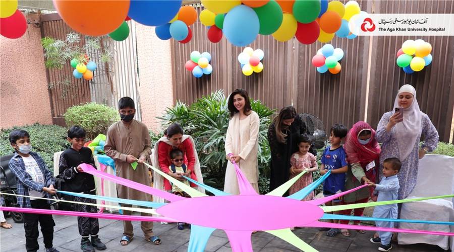 Mahira Khan brings smiles, hope to children battling Cancer