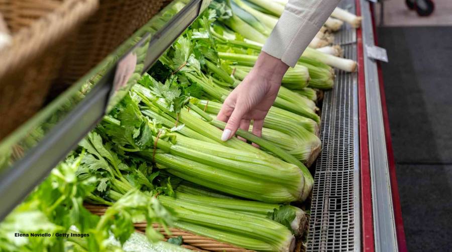 Luteolin-rich vegetables like parsley and celery may help prevent gray hair, according to a new study.